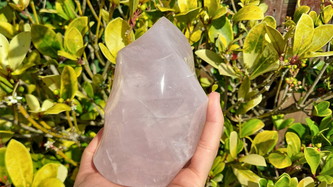 Rose Quartz: The Healing Power of Love and Harmony