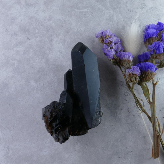 Dumi's Crystals Black Quartz Cluster (94g). Deep Beauty & Power! Sleek form (2.8cm x 7.8cm x 5cm) with amplified properties. A captivating crystal for healing.