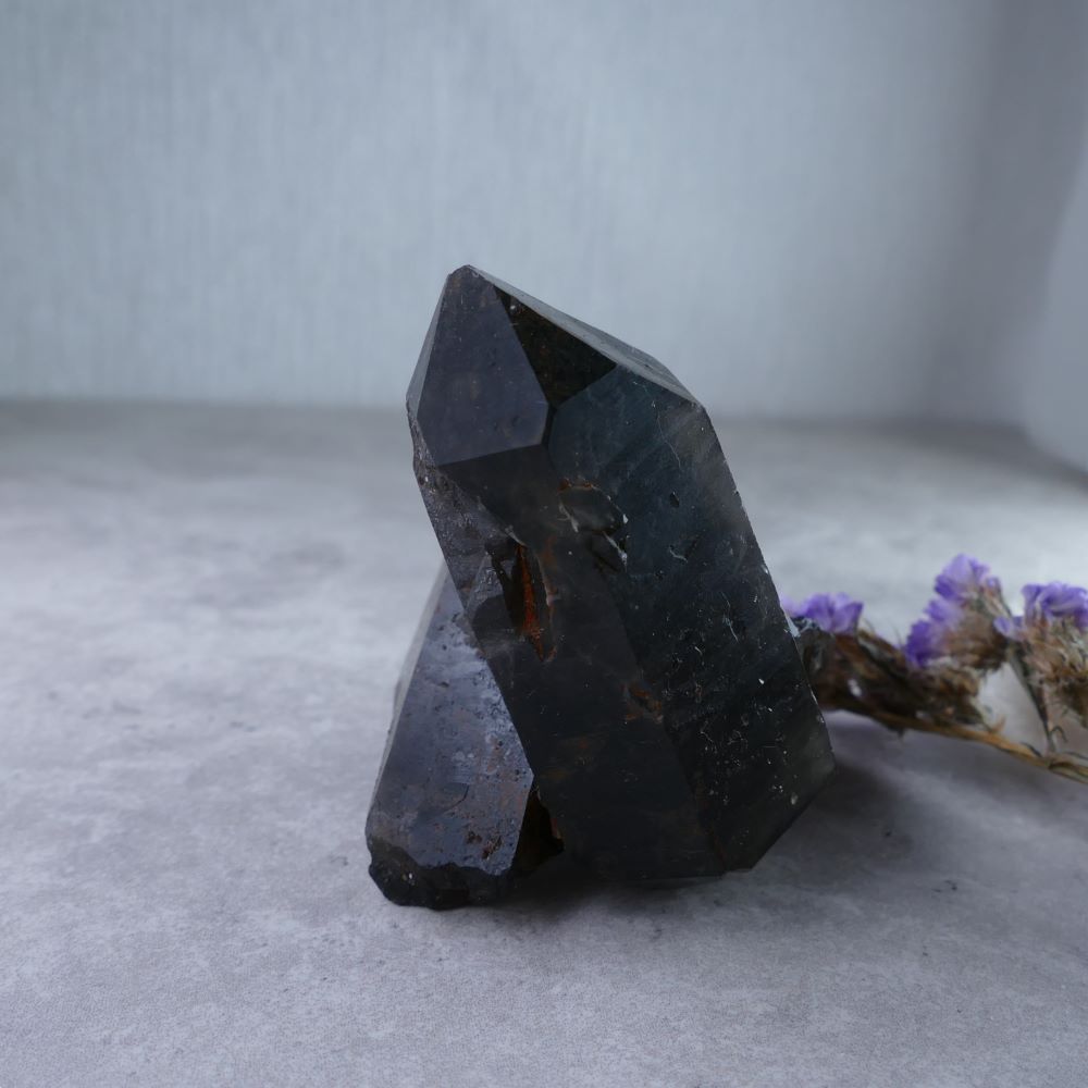 Irradiated Black Quartz Powerhouse - Dumi's Crystals (53g). Stunning crystal (5.7cm x 5.5cm x 4.7cm) with captivating beauty & amplified properties. A standout piece for healing.